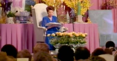 Decree 20.08 On the World Karma of the Laggards with Elizabeth Clare Prophet