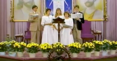 Song 587 – Adoration to the Great Central Sun, July 4 1984