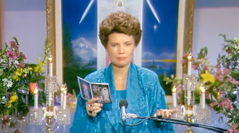 DEVOTIONAL DECREES - Salutation to The Sun, and I AM Light