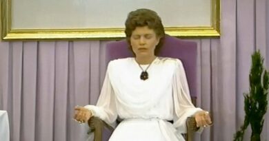 Adoration to the Great Central Sun with Elizabeth Clare Prophet