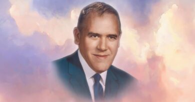 Lecture by Mark L Prophet